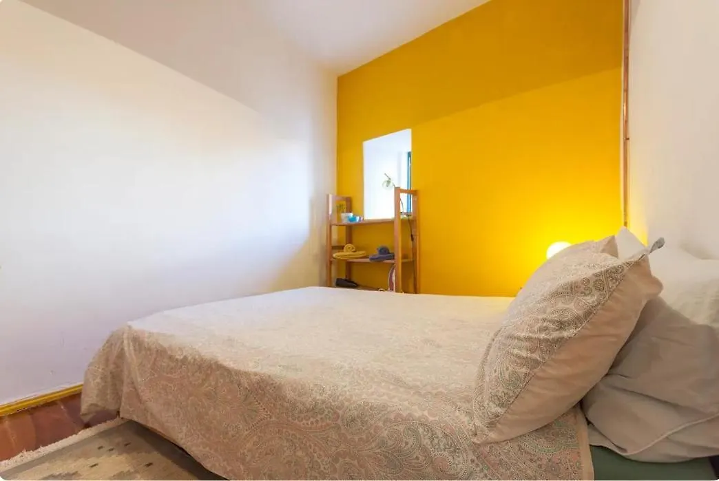 Apartment Charming Home In Alfama, Amazing View Lisbon Portugal